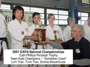 Cath Phillips - Perptual Trophy Presentation 2007